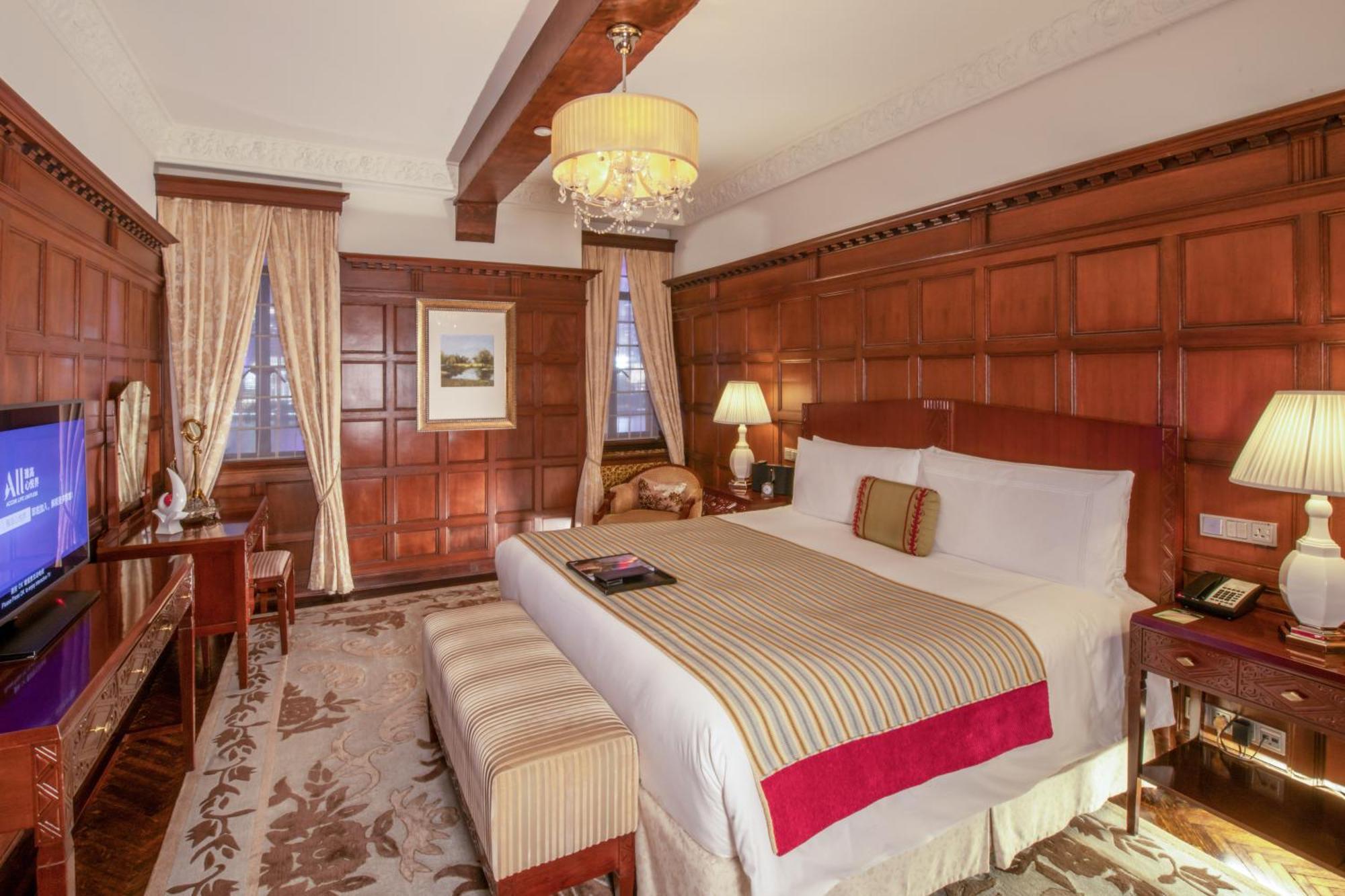 Fairmont Peace On The Bund Shanghai