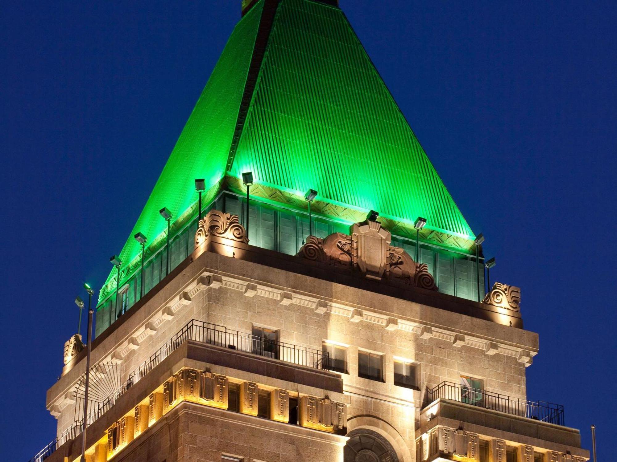 Fairmont Peace On The Bund Hotel Shanghai